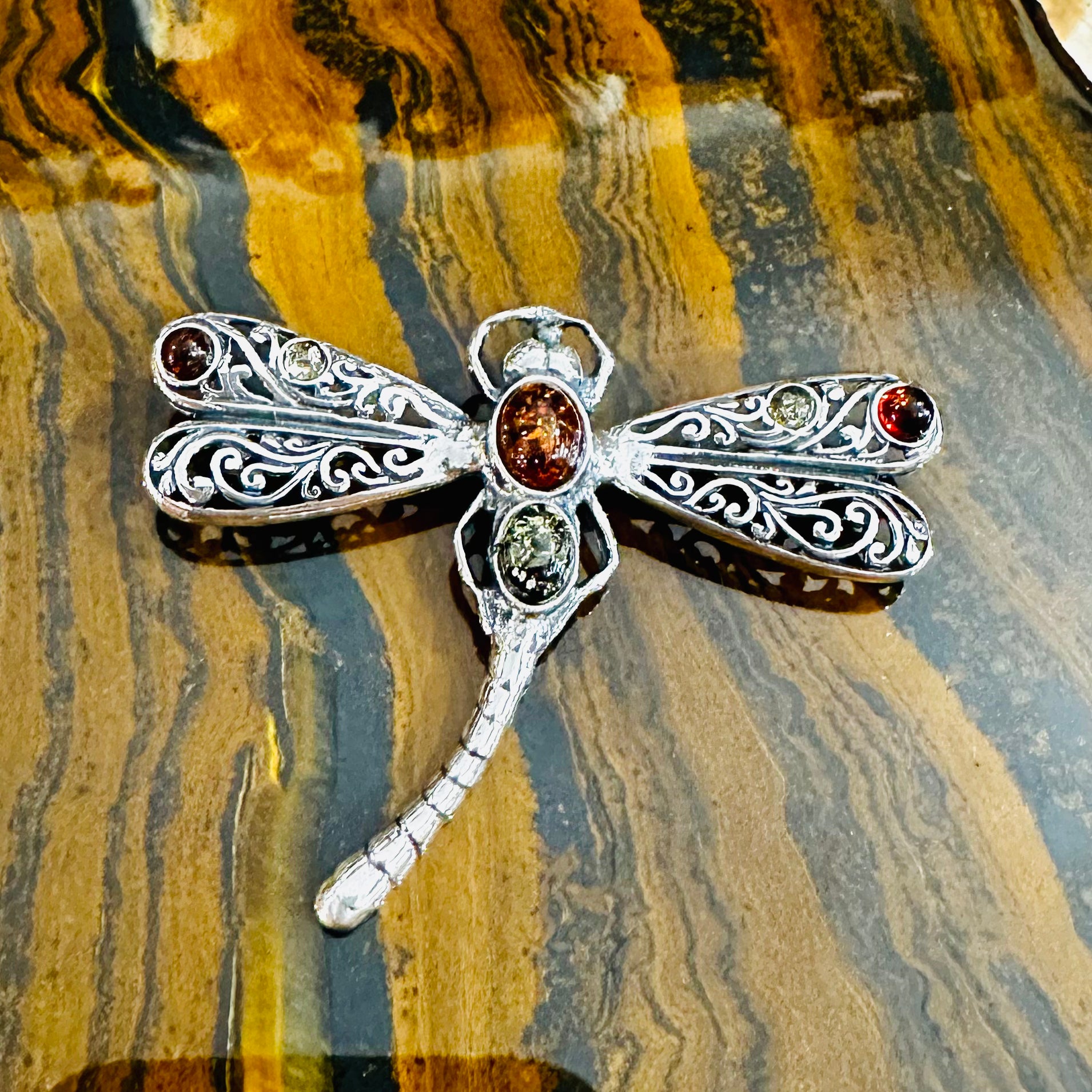 Amber Dragonfly Pendant/Brooch