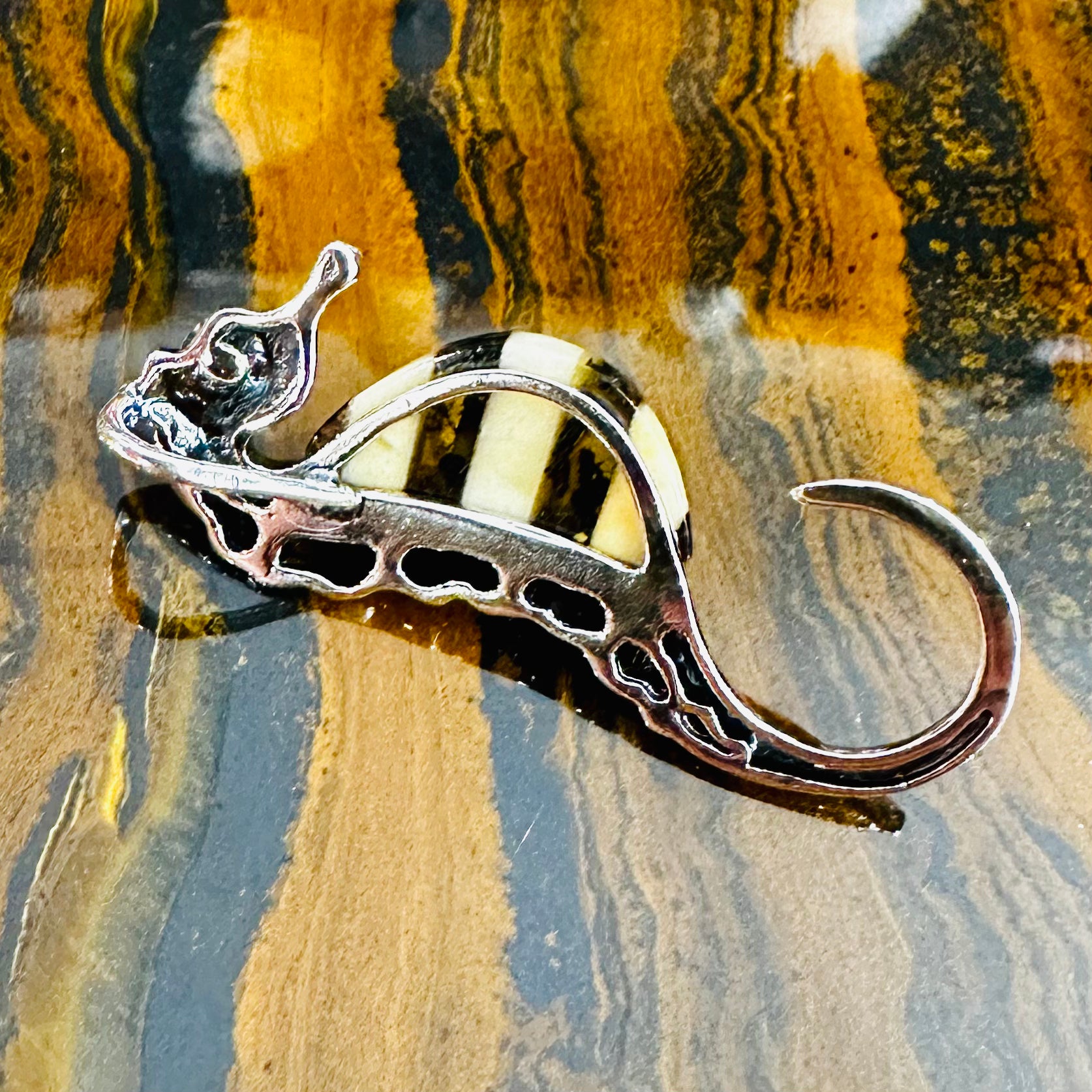 Amber Seahorse Pendant