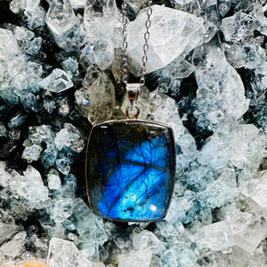 Labradorite Pendant