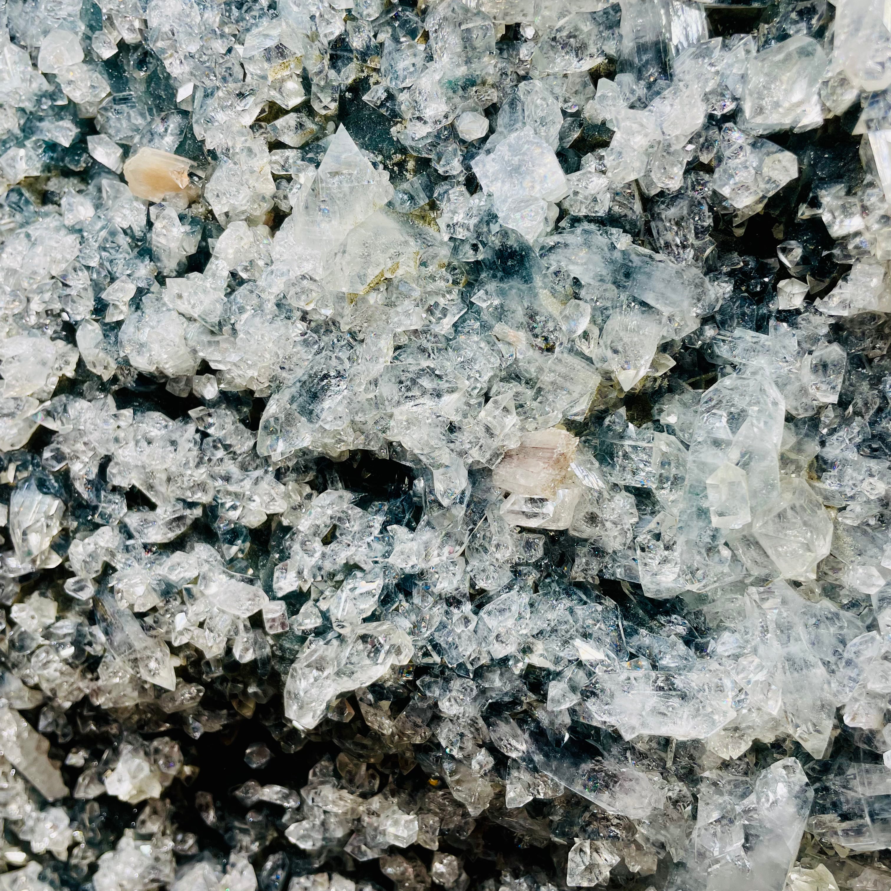 Apophyllite And Stilbite